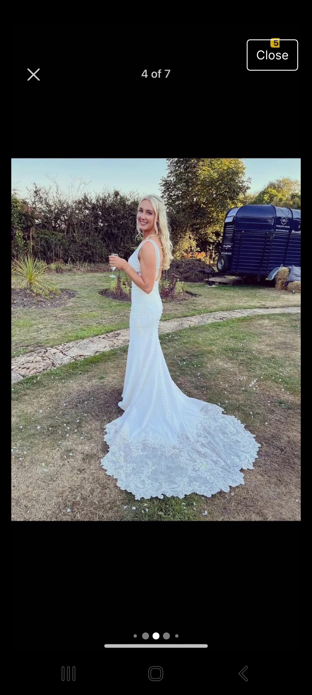 Stunning wedding dress size 10