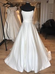 Alan Hannah Wedding Dress
