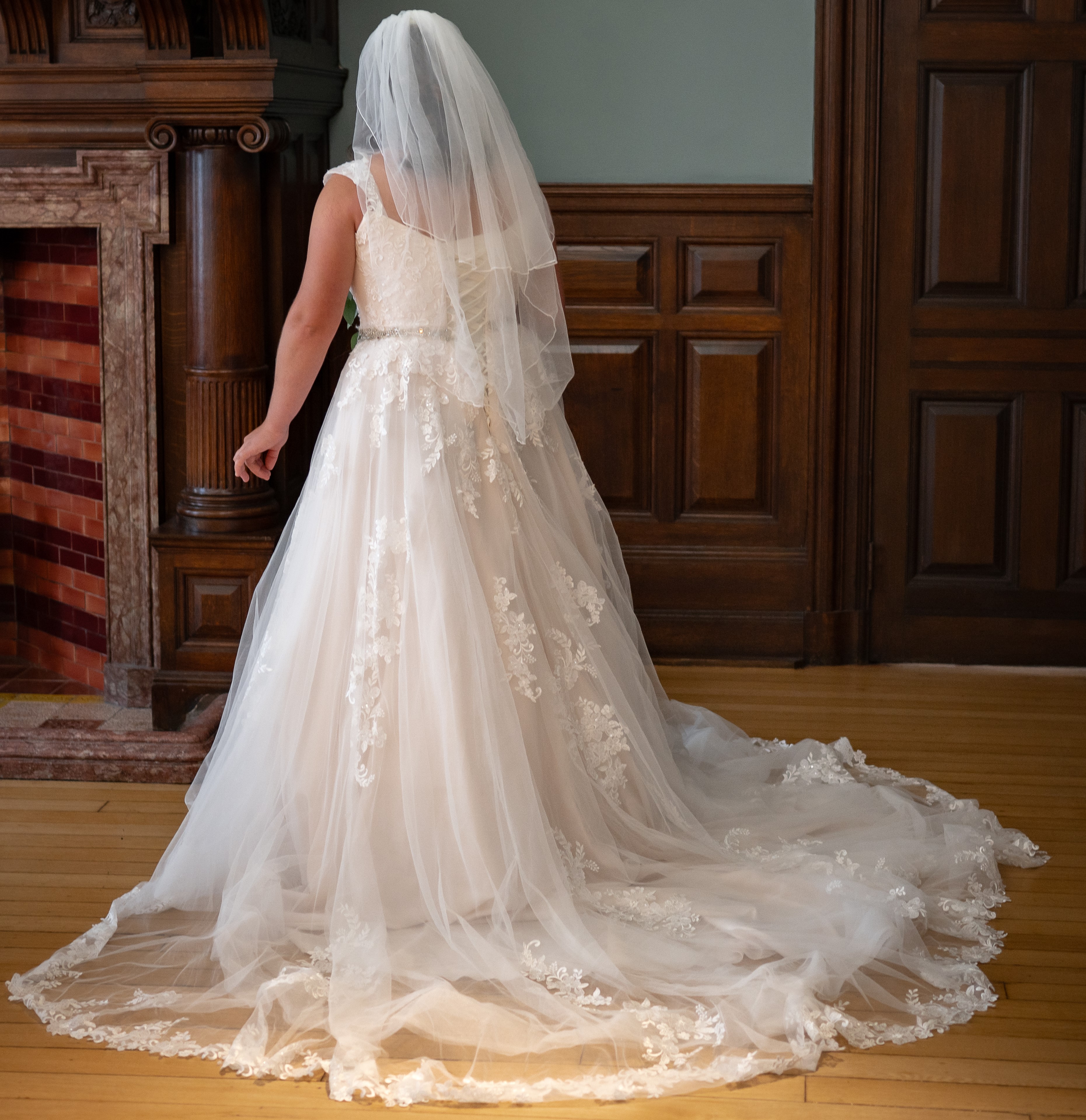Essence of Australia wedding dress, size 14, ivory, worn once.