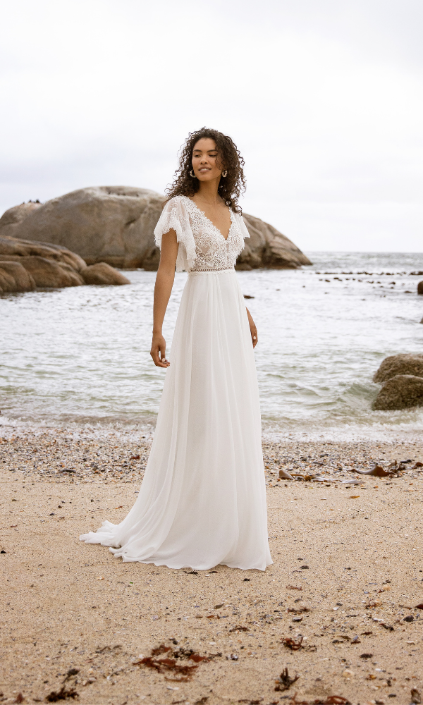 Boho Bride, A-line, Destination Wedding, Floaty skirt, Lace, Open back