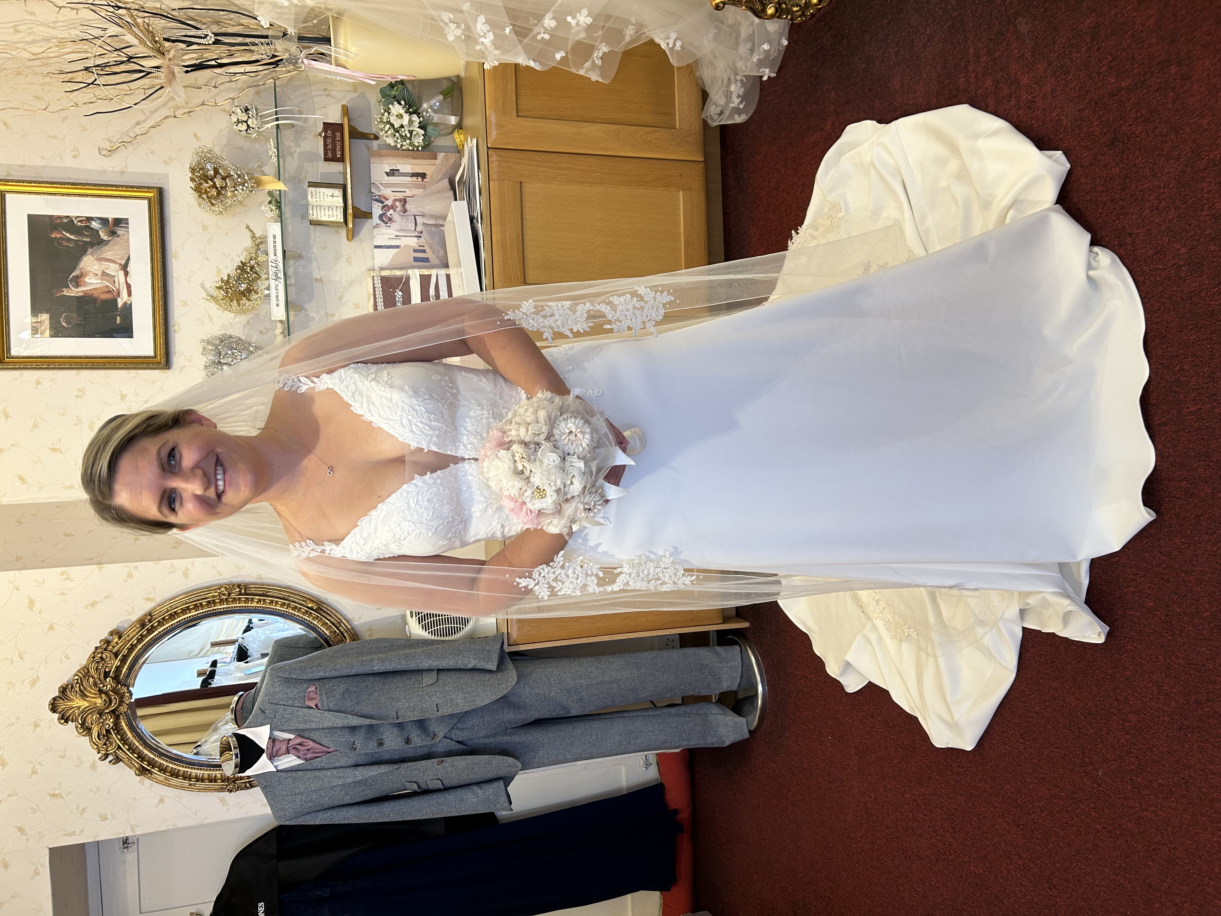 Ivory Romantica Amara Brand New
