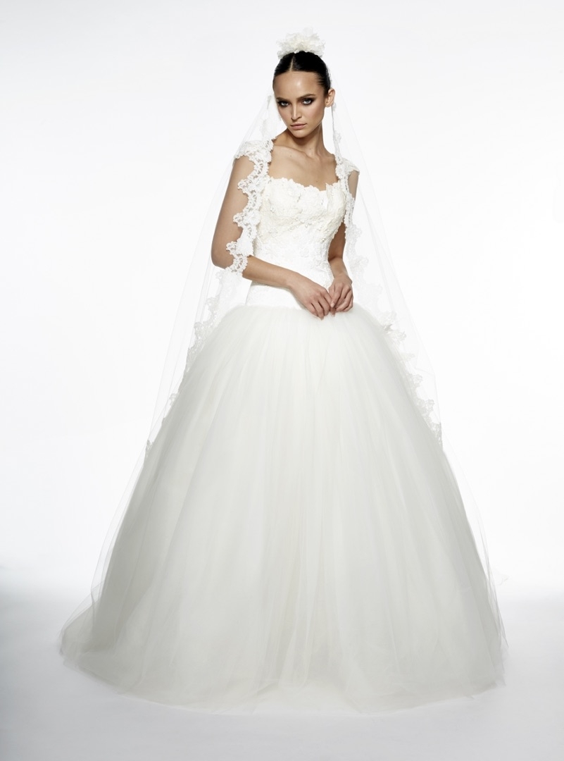 Edgardo Bonilla Wedding Gown 1548