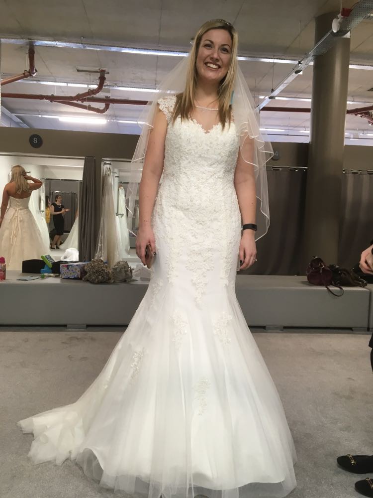 Ivory, sparkle, fishtail with button back