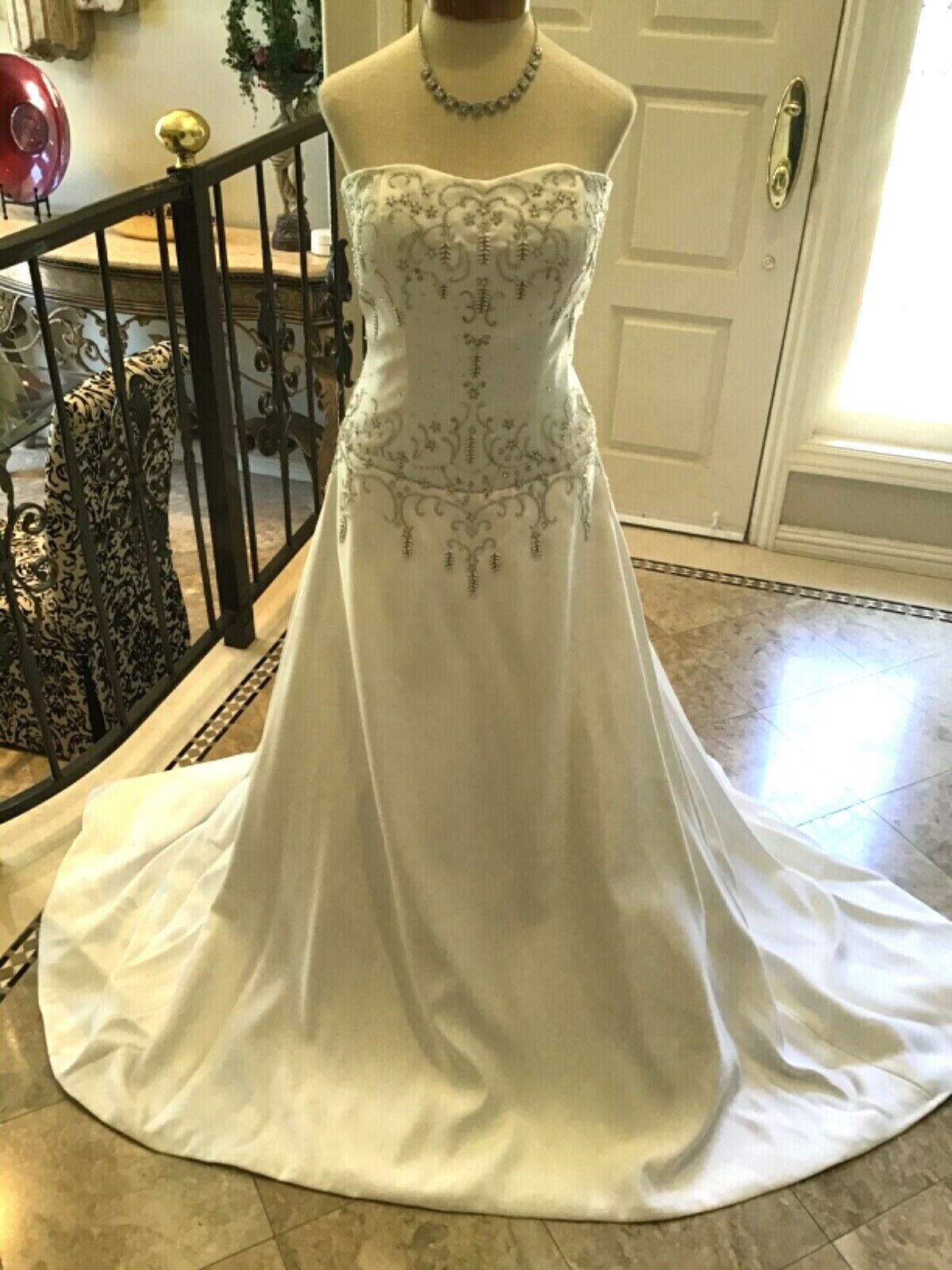 Winnie Couture wedding dress