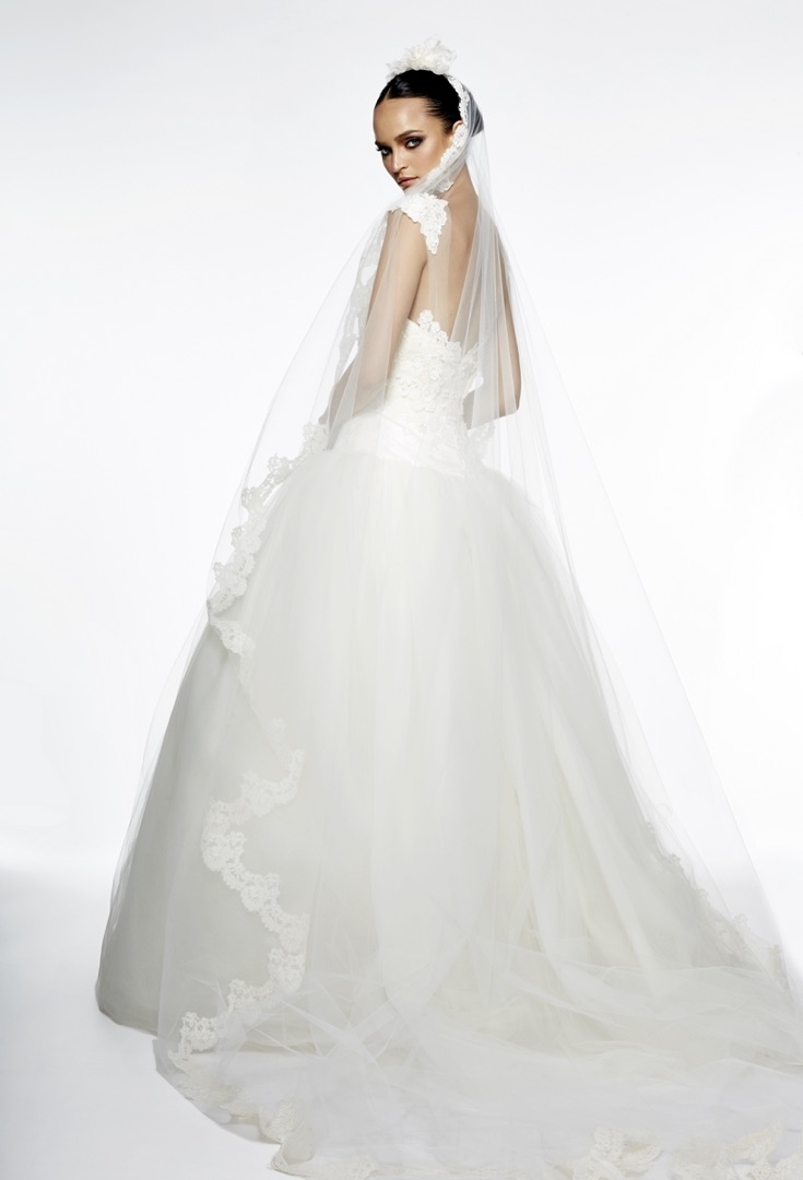 Edgardo Bonilla Wedding Gown 1548