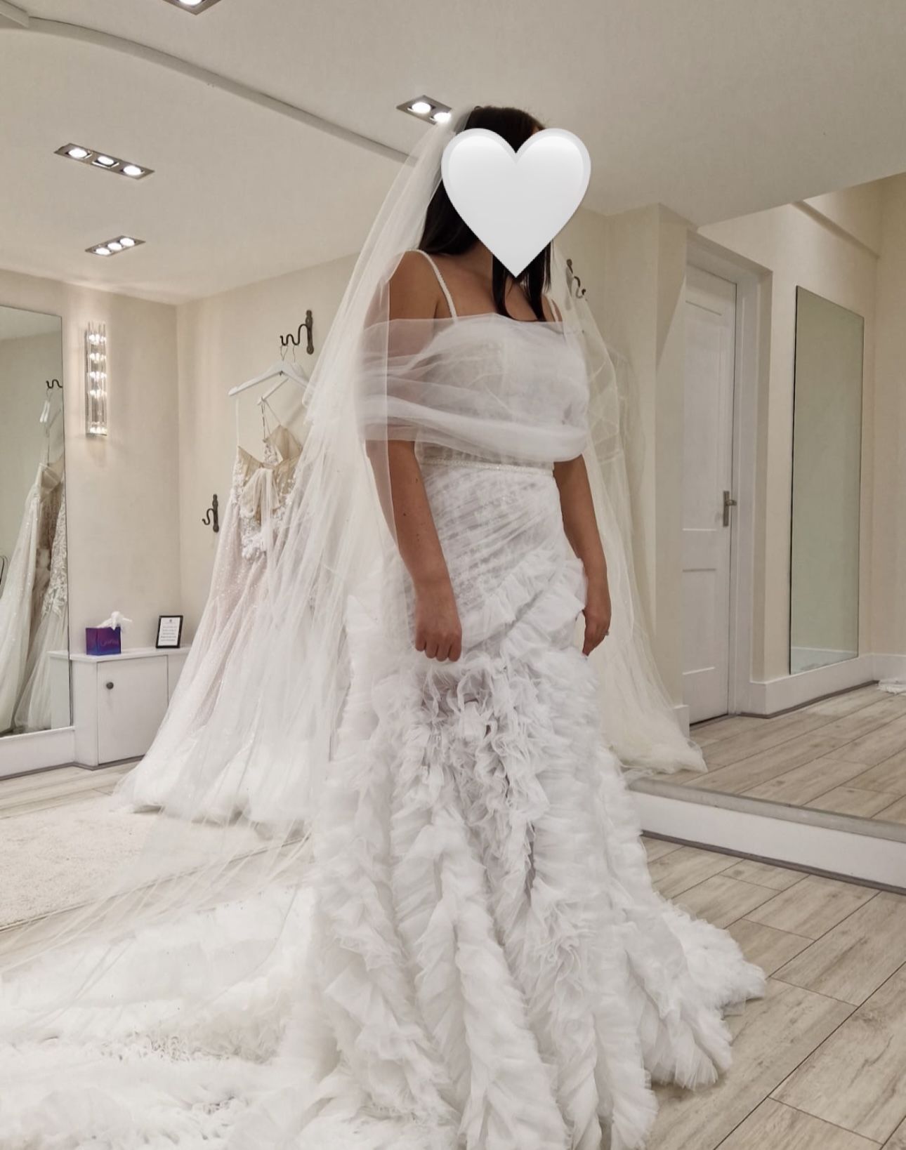 Brand new - never worn - Milla Nova Pixie Wedding Dress - Full