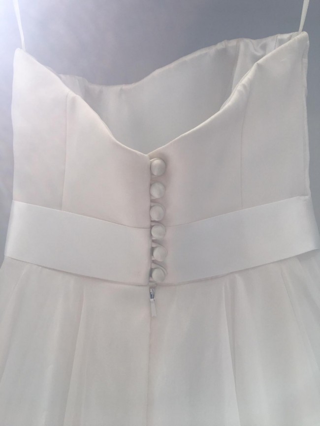 Suzanne Neville Gracie Wedding Gown UK 12 - would fit a UK 10