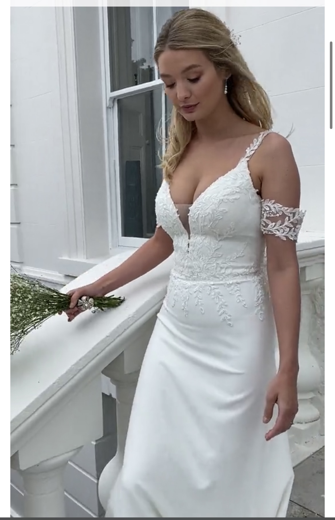 Ivory Romantica Amara Brand New