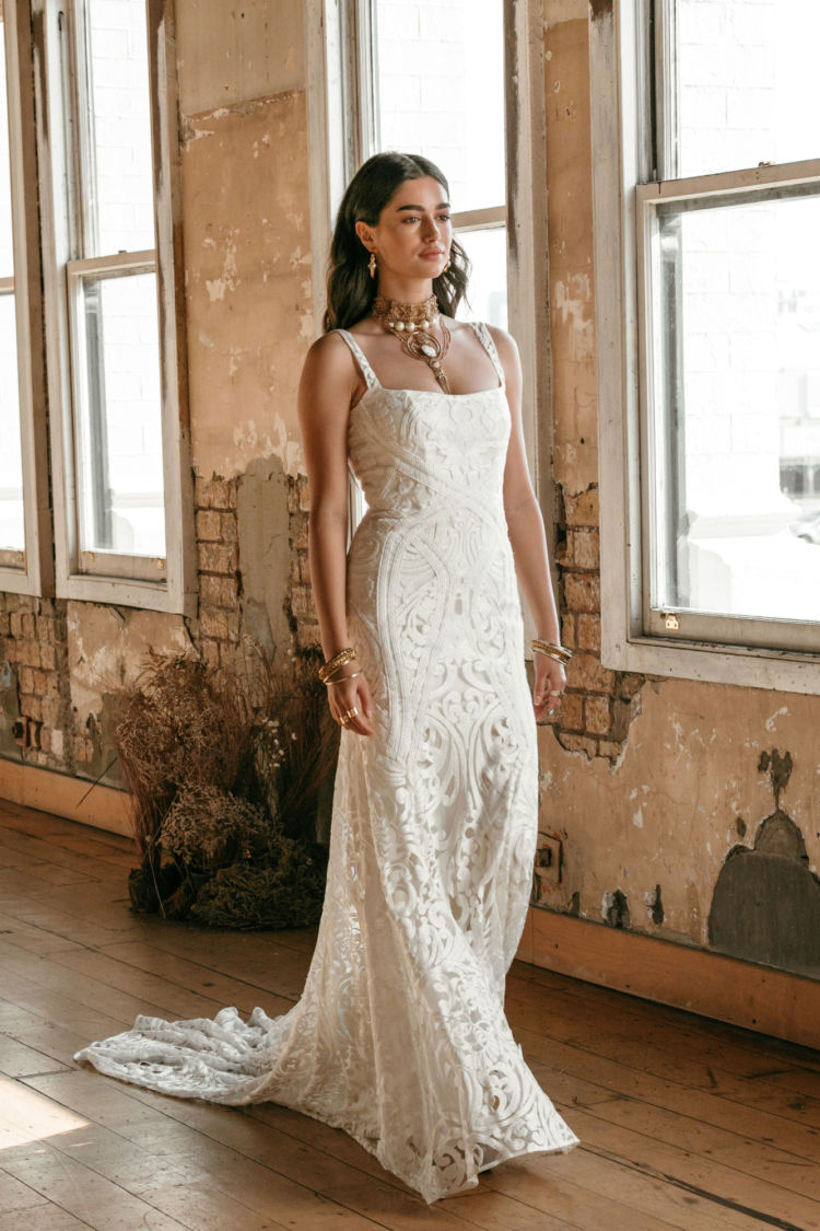 Rue De Seine off the shoulder