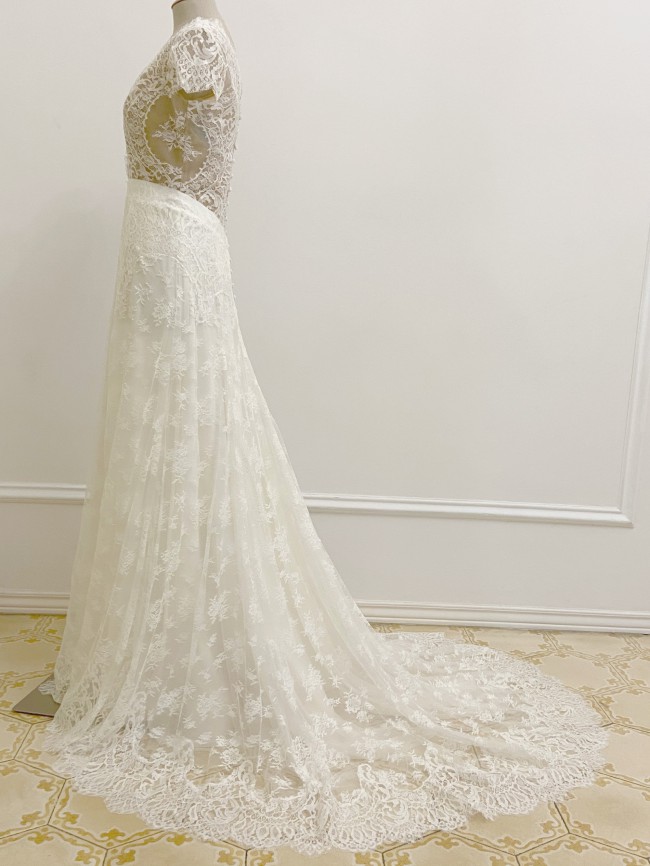 Carolina Here wedding dress