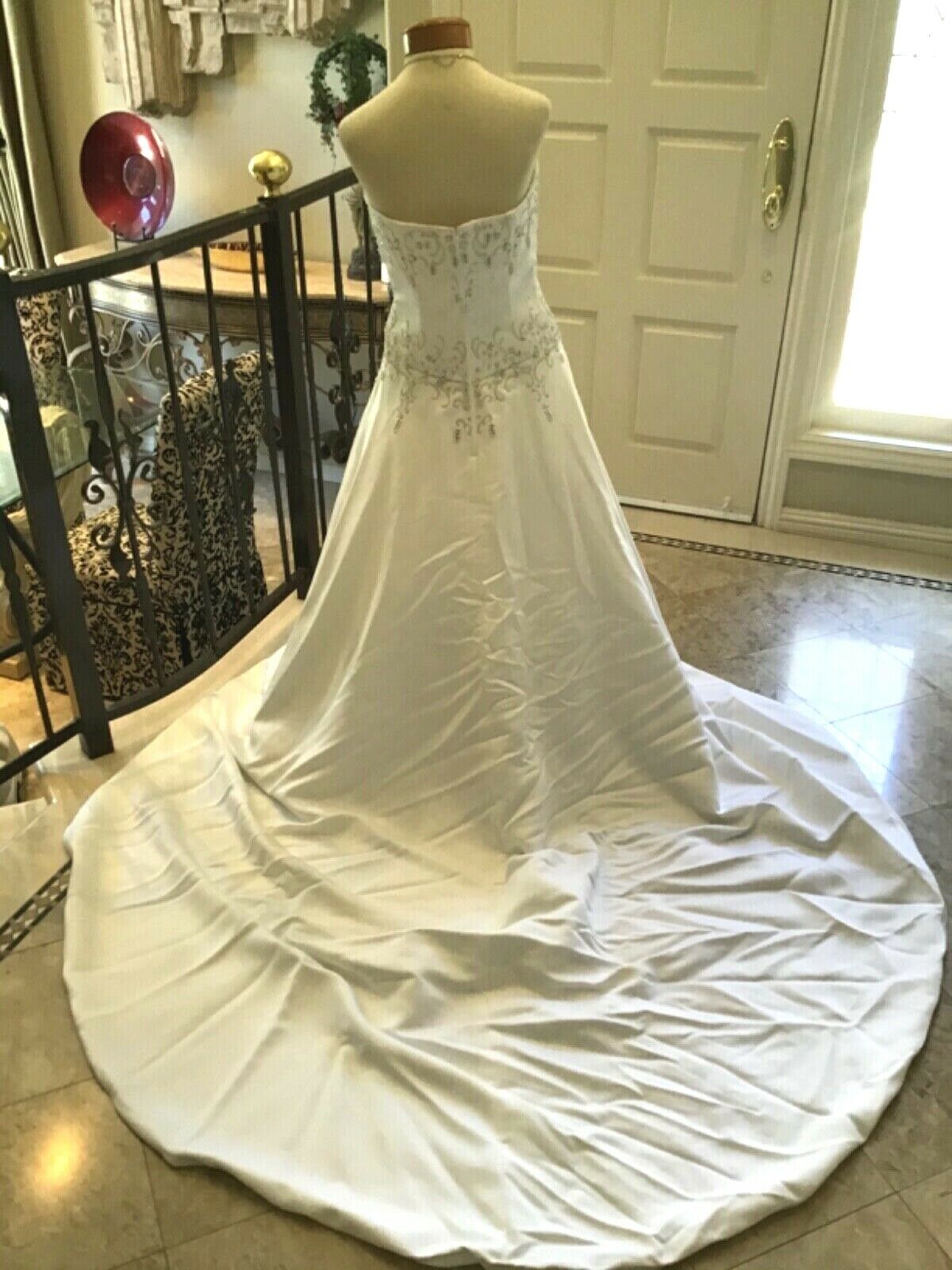 Winnie Couture wedding dress