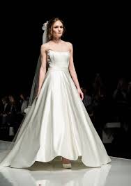Alan Hannah Wedding Dress
